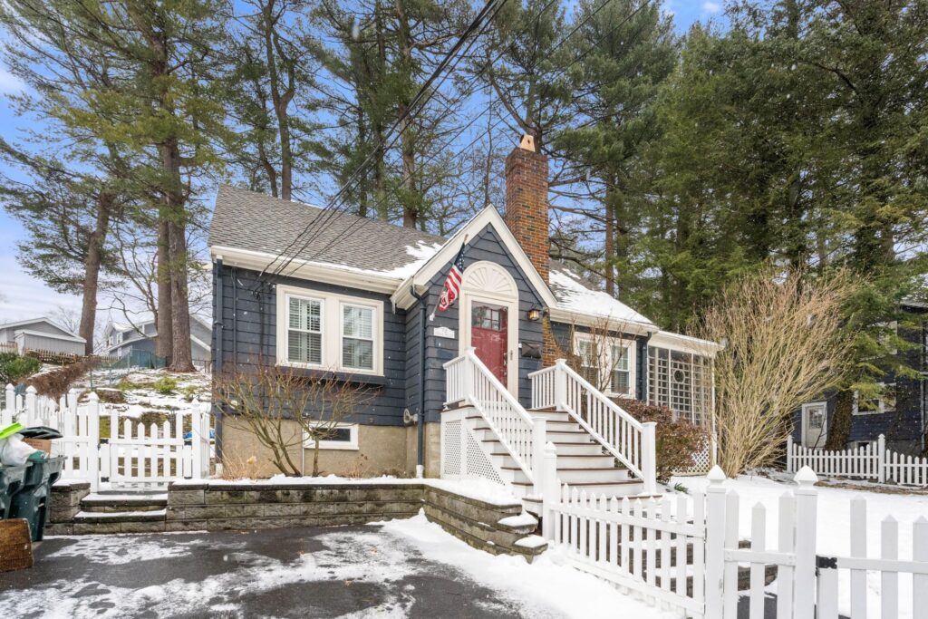Listing a Needham Home in November vs. Waiting for Spring: How to Decide